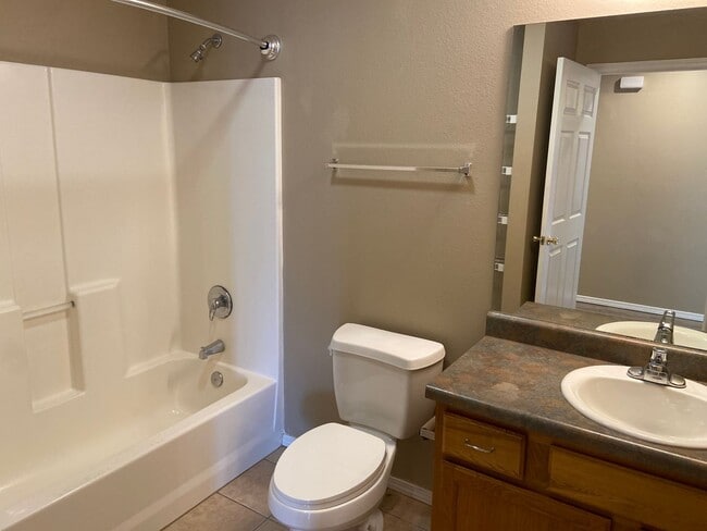 Building Photo - Condominium in Academy Commons