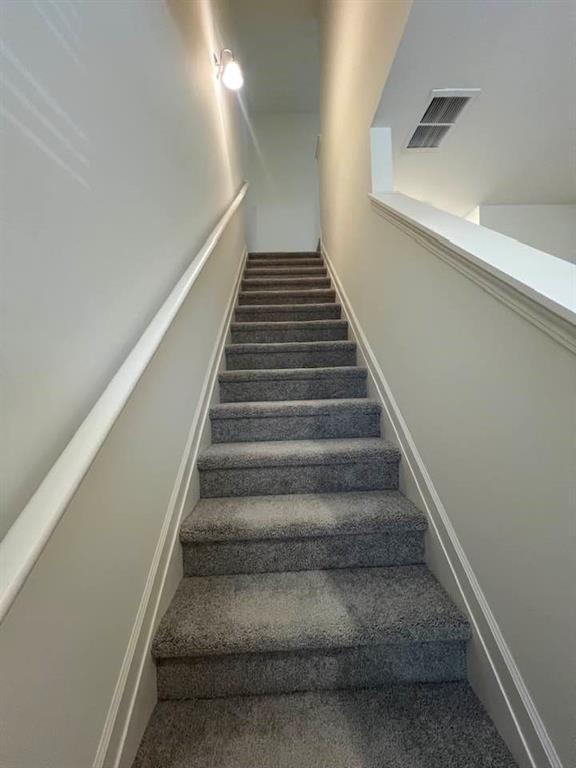 Building Photo - 111 Rivington Dr