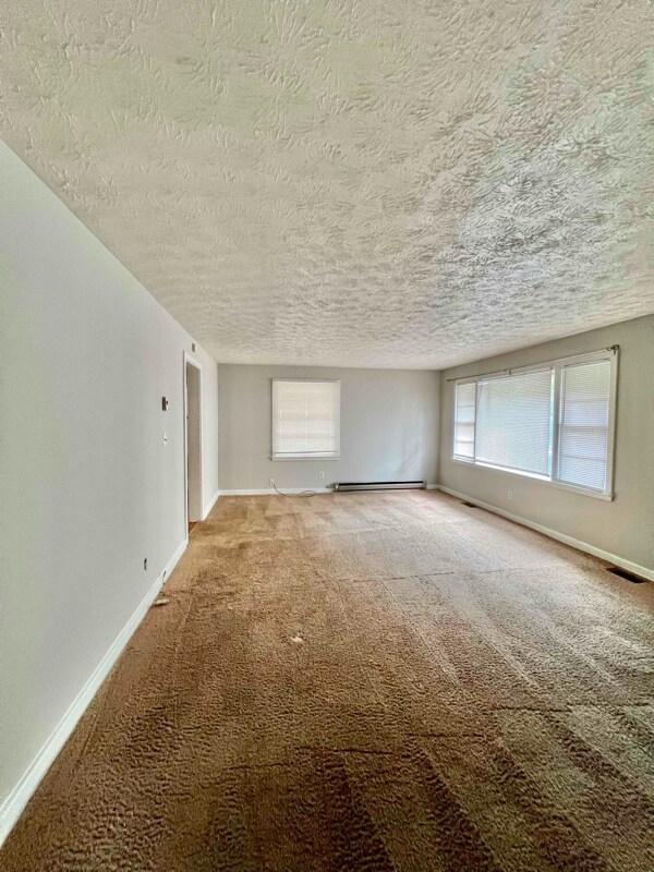 Building Photo - 143 Shenandoah Dr