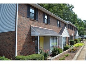 Building Photo - 2110 Newport Lndg