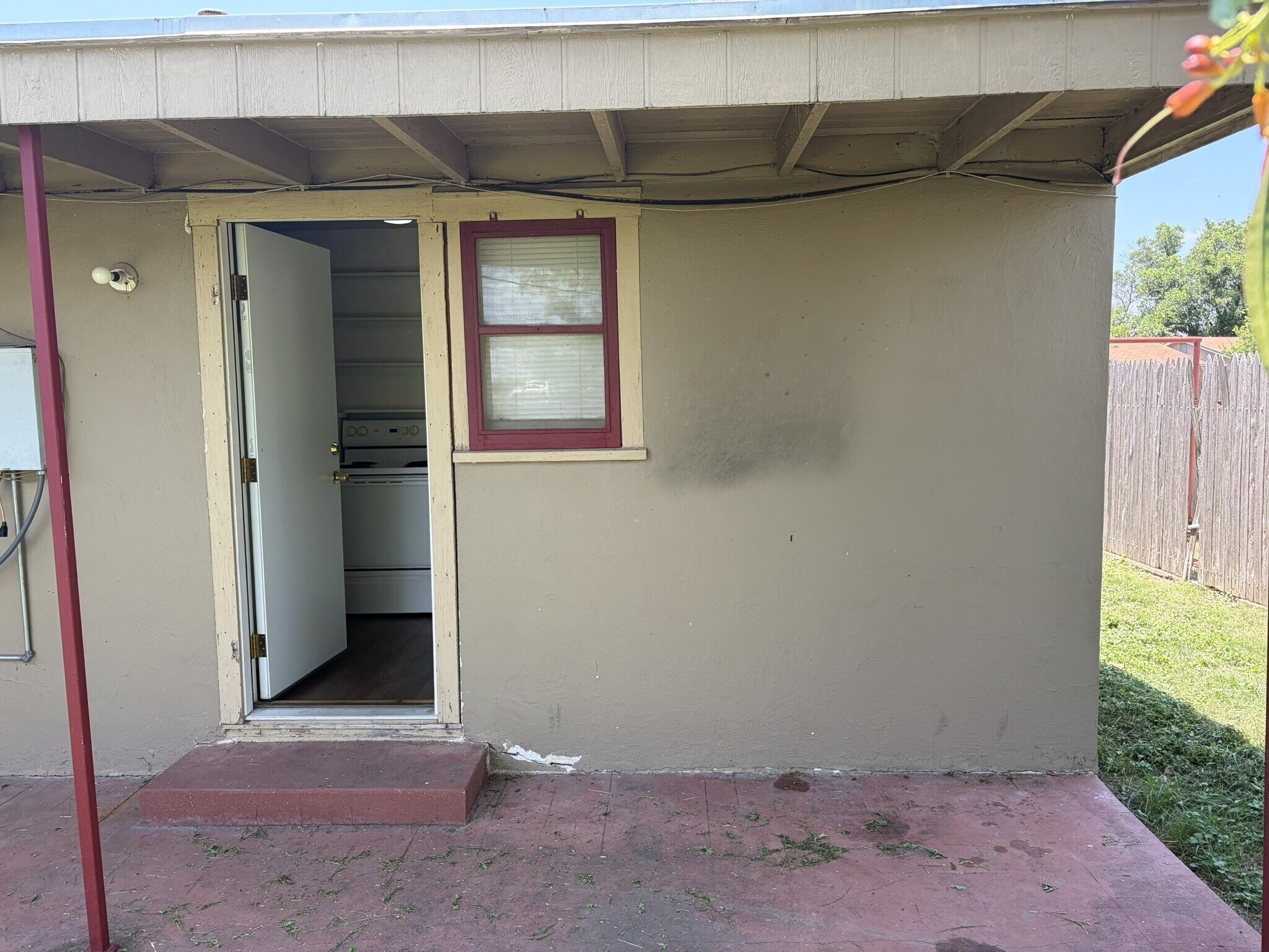 Building Photo - 108 Dixie Dr