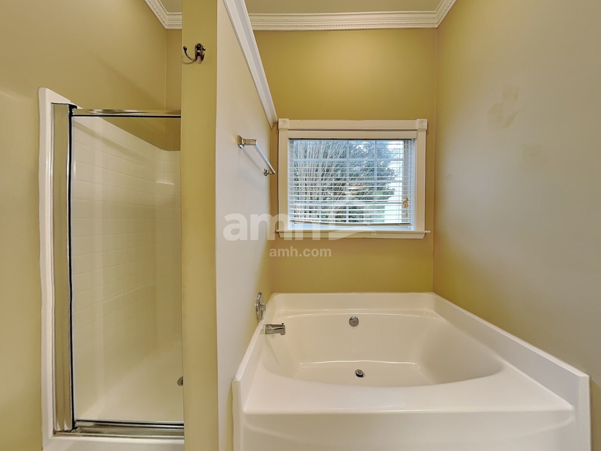 Building Photo - 9 Avenel Ct