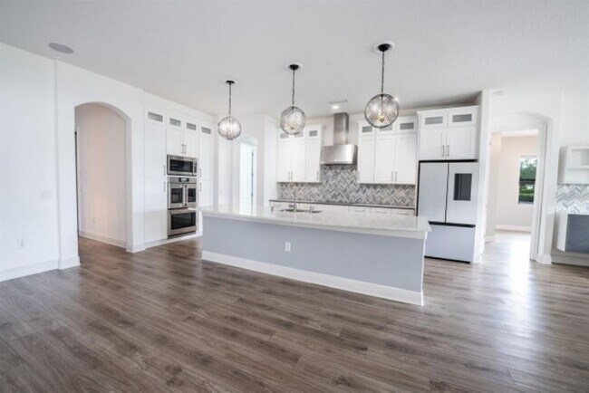 Building Photo - 913 Buckhurst Dr