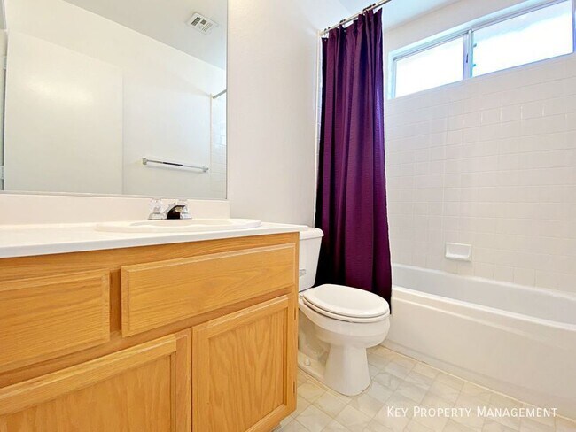 Building Photo - 198 Chadwell Ct