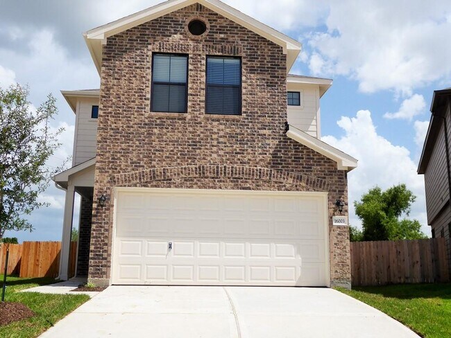 Building Photo - 16003 Thornbill Ln