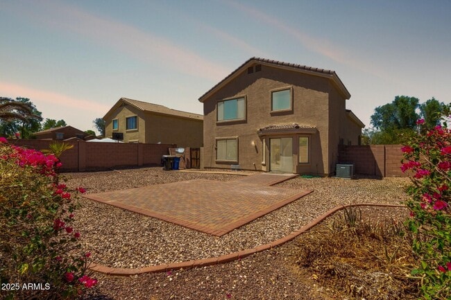 Building Photo - 12391 W Glenrosa Ave