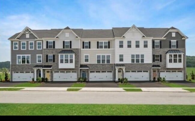 Building Photo - 107 Leah Dr