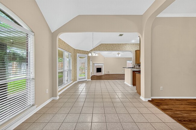 Building Photo - 4014 Shoreview Ln