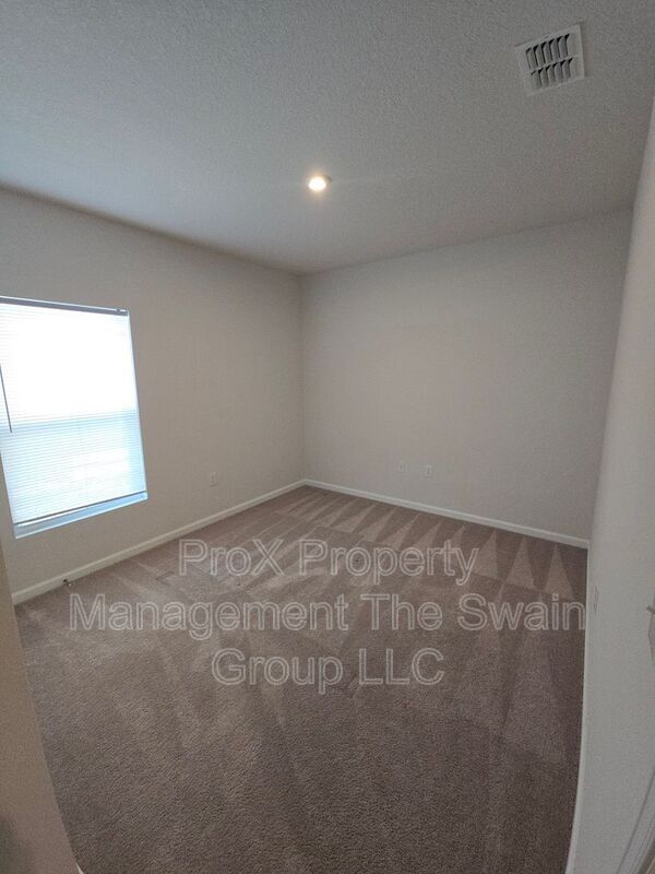Building Photo - 670 Eagle Landing Blvd