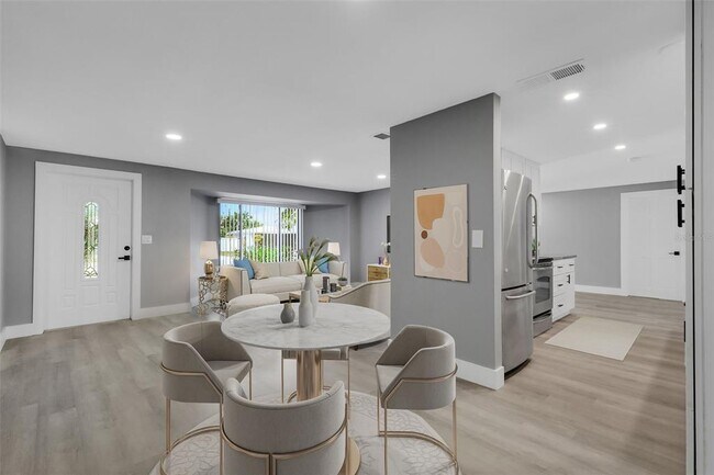 Building Photo - 4645 Hunter Ridge Dr