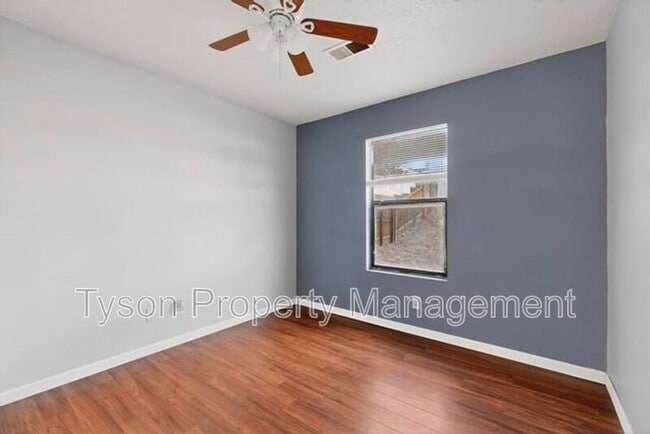 Building Photo - 11015 Connemara Dr SW