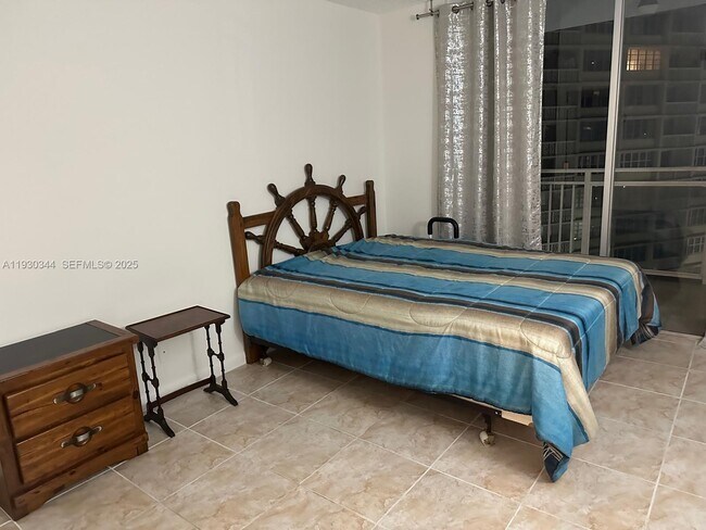 Building Photo - 1801 S Ocean Dr