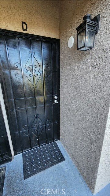 Building Photo - 984 El Camino Dr