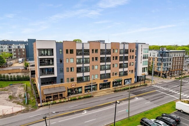 Building Photo - 2407 8th Ave S