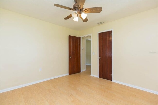 Building Photo - 1809 E Henry Ave