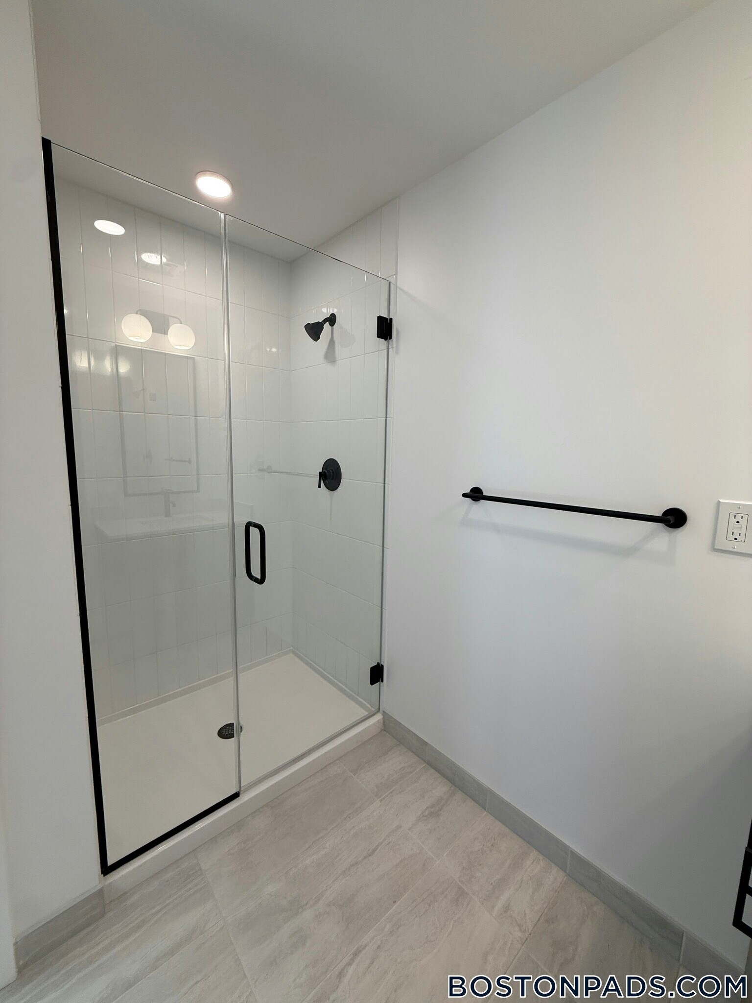 Building Photo - 199 Gardner St