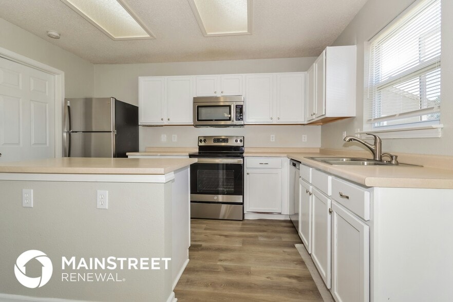 Building Photo - 9235 Delphi Ct