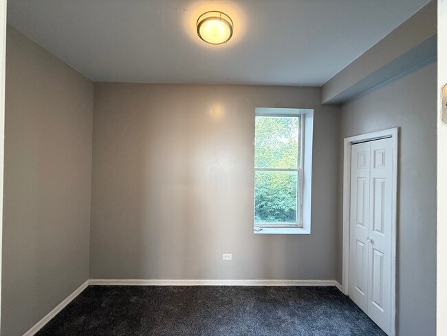 Building Photo - 3512 W 12th Pl