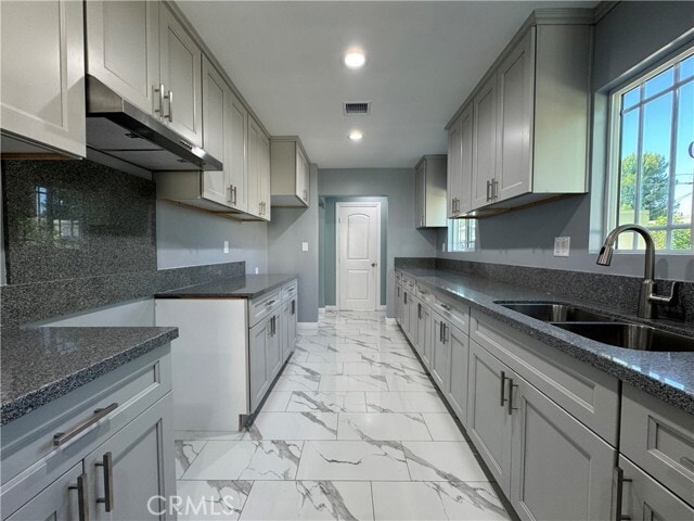 Building Photo - 7611 Bloomington Ave