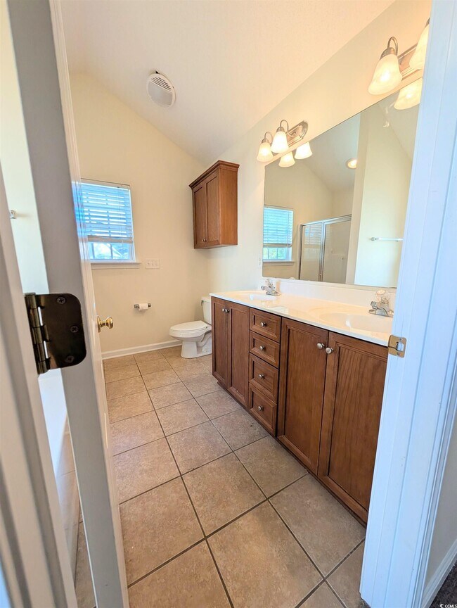 Building Photo - 405 Harbour Reef Dr