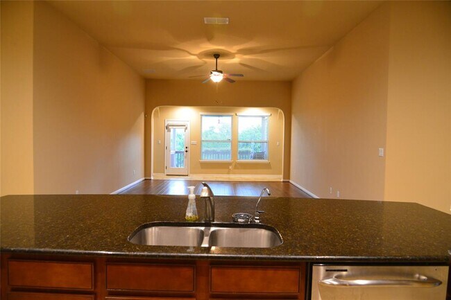 Building Photo - 209 Rock Vista Run