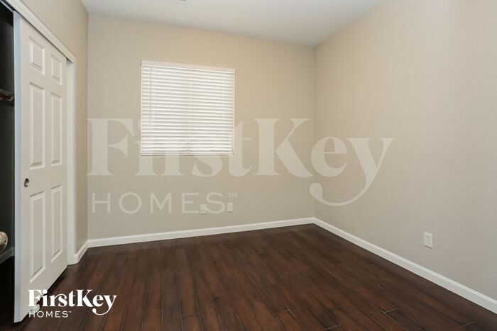 Building Photo - 5723 Breezy Wind Ct