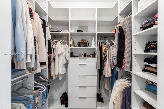 Building Photo - 9974 NW 86th Terrace