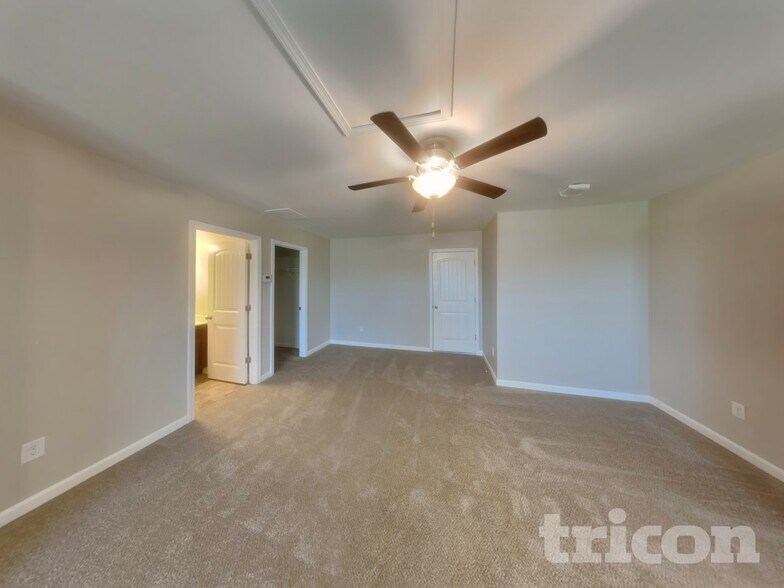 Building Photo - 3380 Baylor Cir