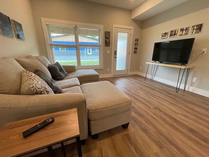 Building Photo - 2044 Solstice Ln