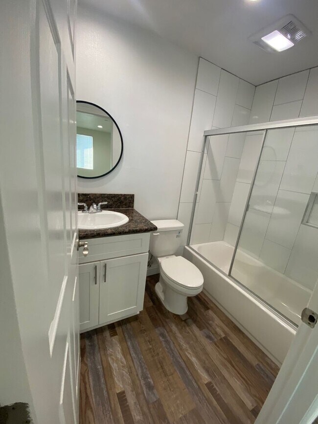 Building Photo - 23(1456,1458)