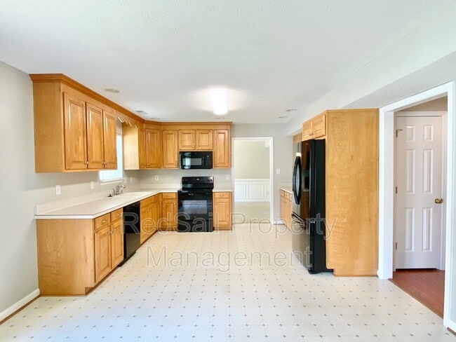 Building Photo - 110 Mulberry Ct