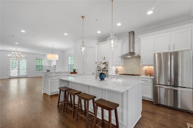 Building Photo - 1260 Lullwater Park Cir