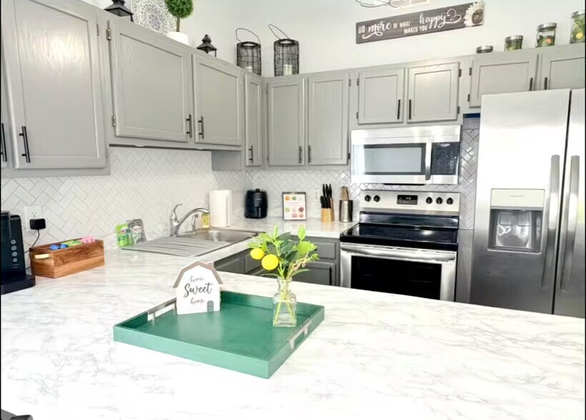 Kitchen - 3443 Clover Meadows Dr