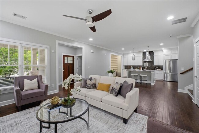 Building Photo - 2681 Oak Leaf Pl