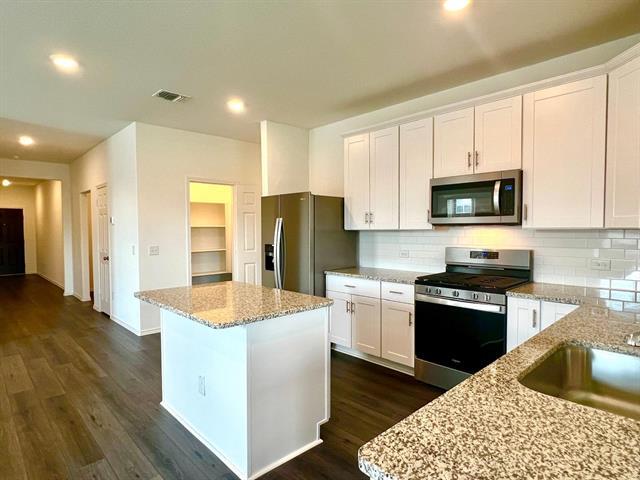 Building Photo - 1009 Cottontail Dr