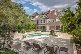 Building Photo - 851 Lyndon St