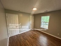 Building Photo - 1612 Deer Springs Rd