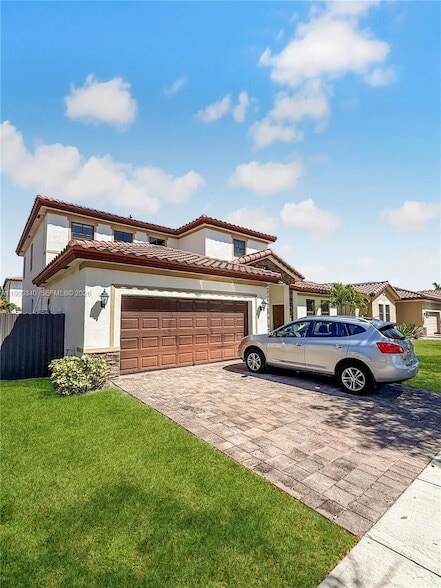 Building Photo - 709 SE 35 Ave