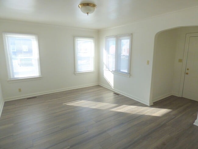 Building Photo - 4331 Lafayette St