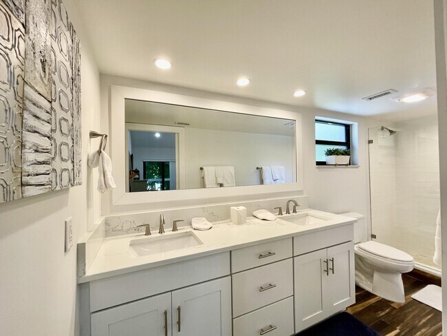 Building Photo - 11863 Wimbledon Cir