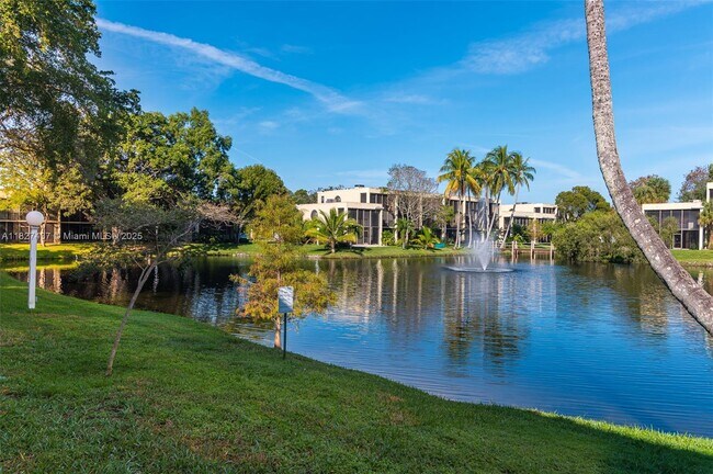 Building Photo - 2821 SW 87th Ave