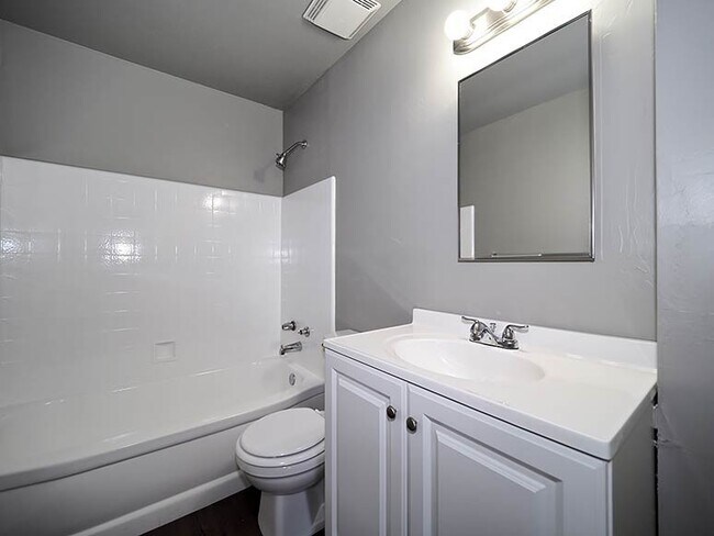 Building Photo - 3064 W Beaver Cir
