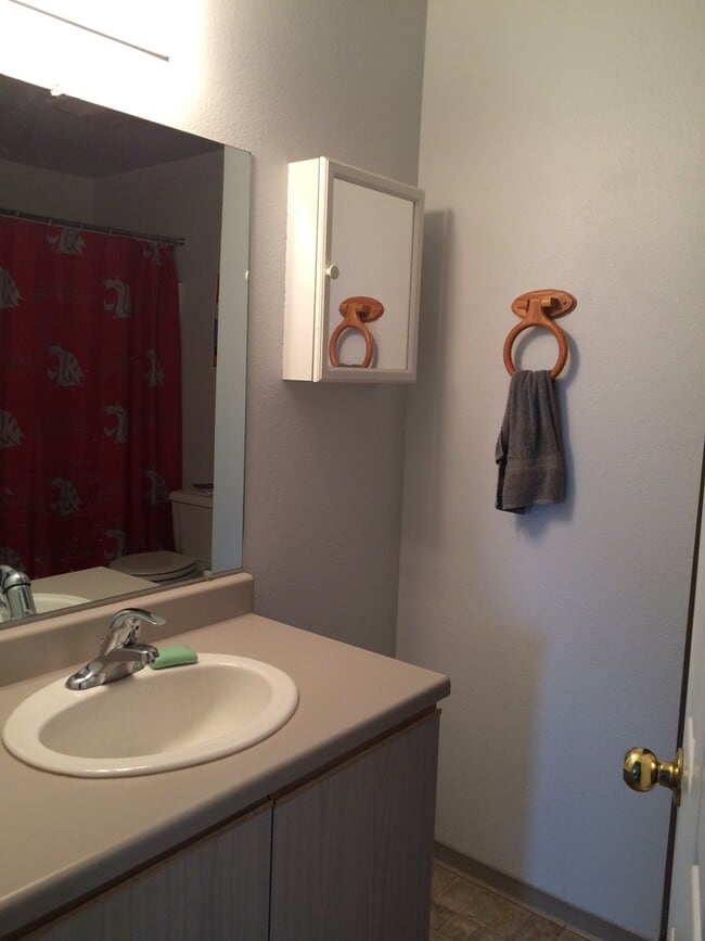 Building Photo - 3Bd/2Ba Near Campus! W/D Included!