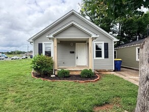 Building Photo - 1307 Magnolia St