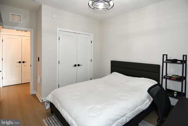 Building Photo - 4771 Sully Pt Ln