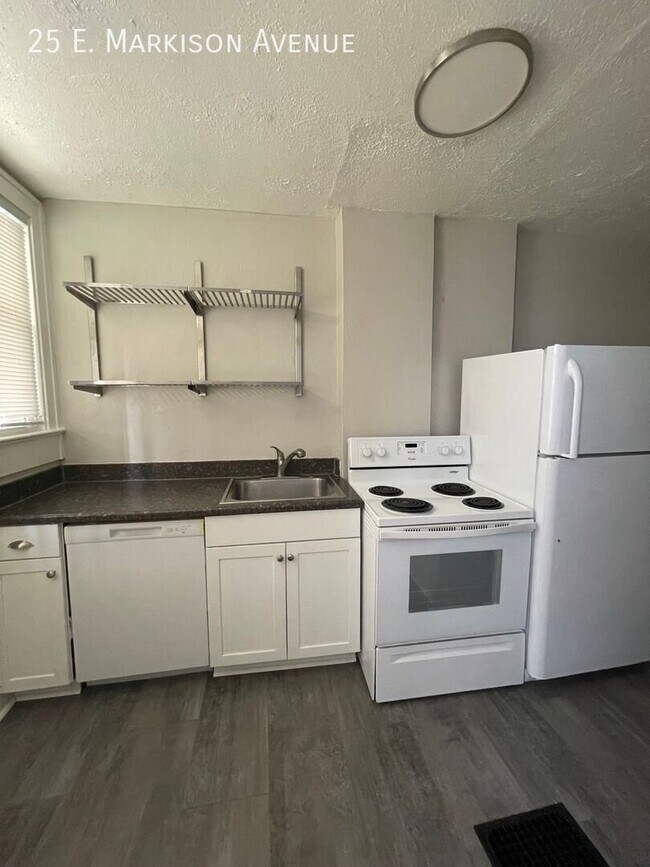 Building Photo - 25 E Markison Ave
