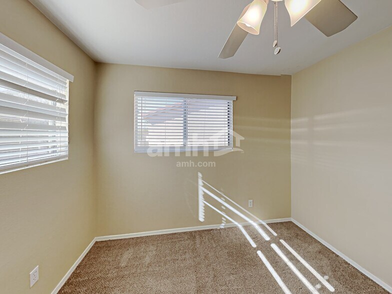 Building Photo - 360 E Atlas Cedar Pl