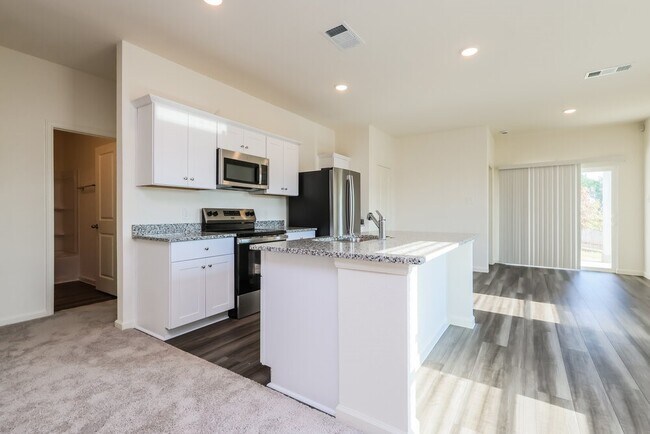 Building Photo - 15310 Abella Dr
