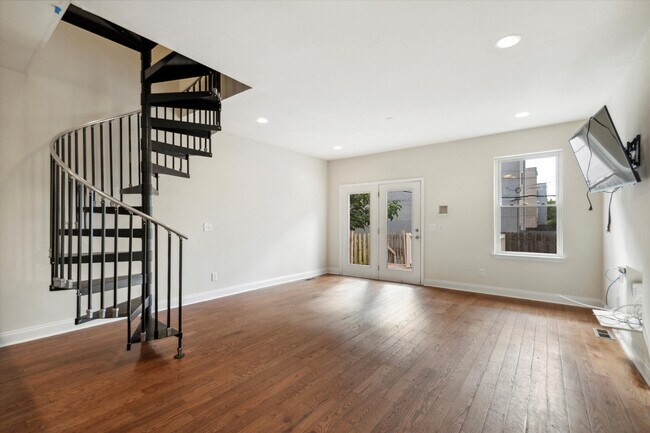 Building Photo - 1906 N 18th St