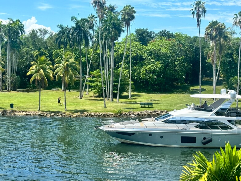 Primary Photo - 1740 North Miami River
